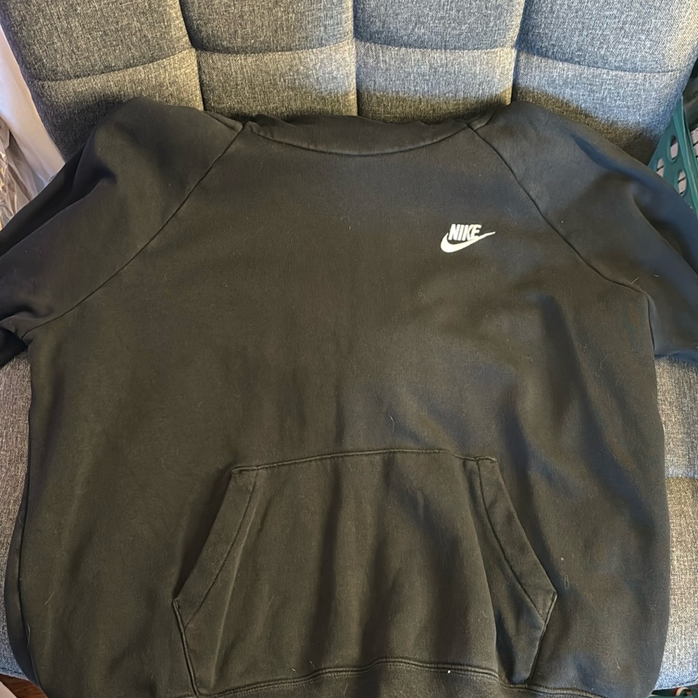Black Nike Hoodie! Worn Few times! Size Medium
